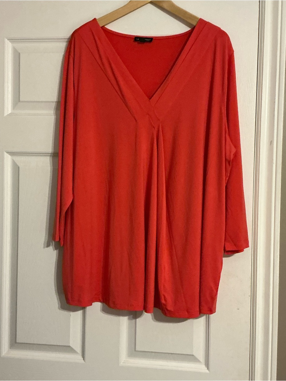 Lane Bryant V-Neck 3/4 Sleeve Tunic Top in Coral